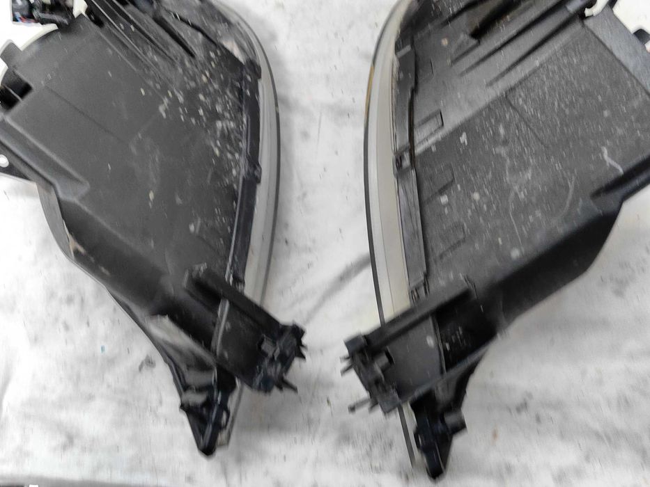 Оригинални фарове Мазда 2  Mazda 2