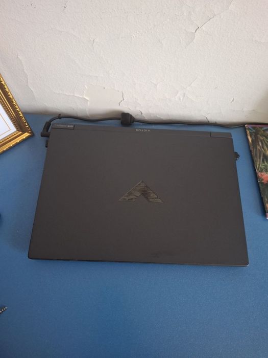 Hp victus sotiladi bir yillik garantiya bor