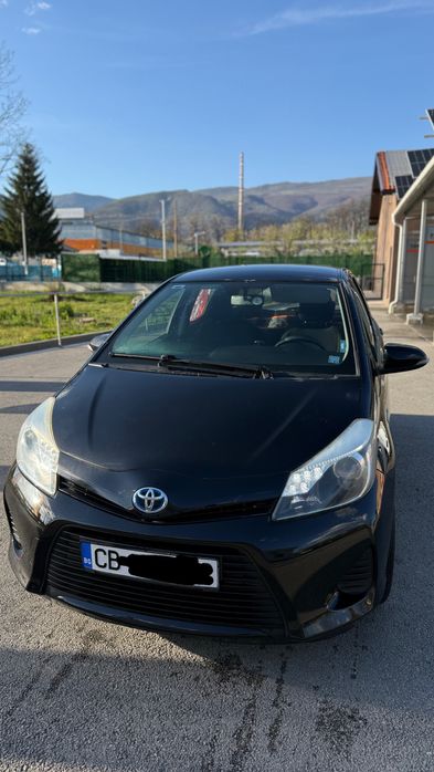 Тойота Ярис Хибрид
