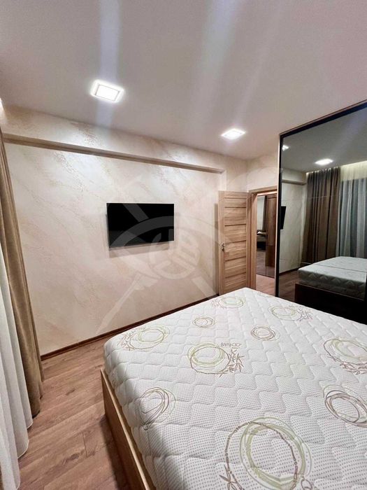 Дава се под наем двустаен апартамент с гараж в Кючук Париж! 11852511