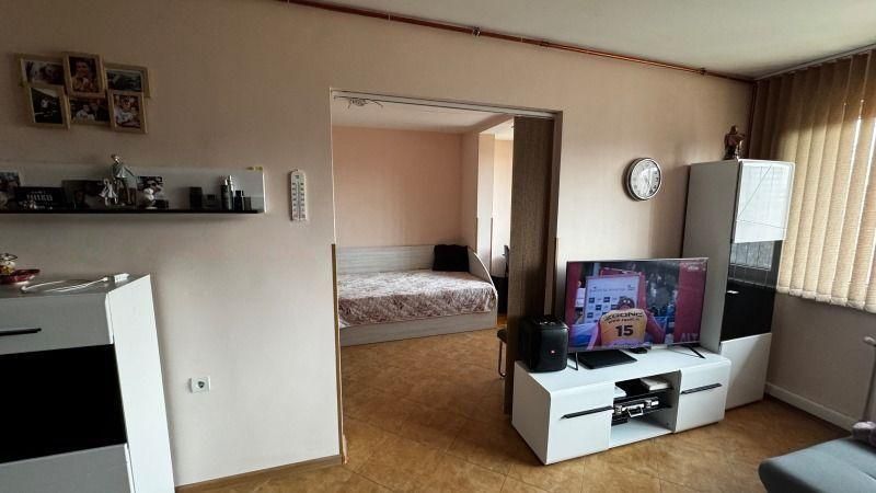 Продава се Тристаен апартамент в София, Овча купел - 81 кв.м за 1423 €/кв.м - Снимка #2