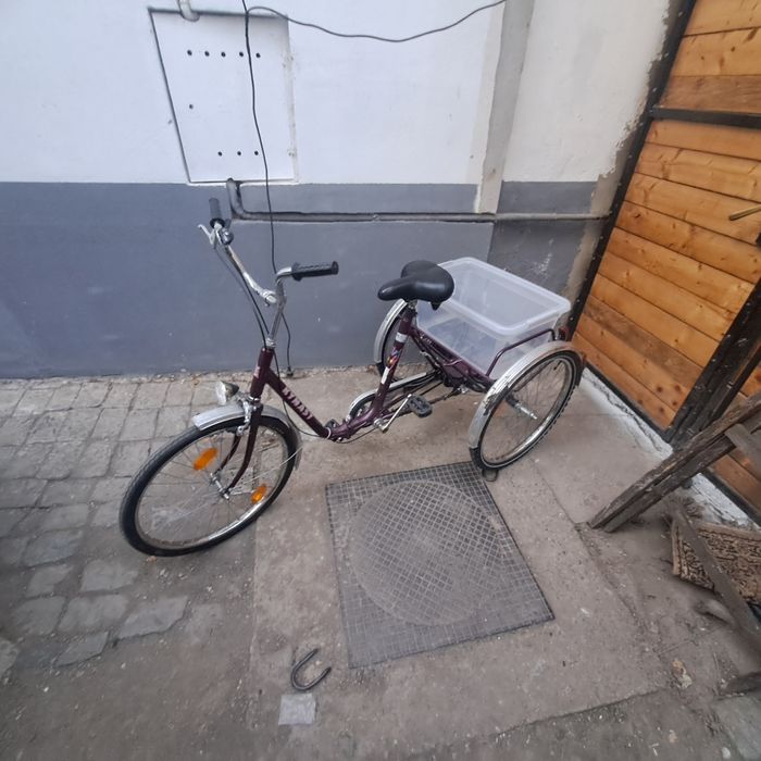 Tricicletă pentru adulți