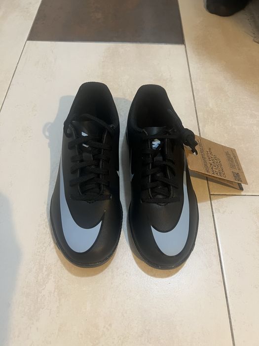 Nike mercurial чисто нови детски футболни обувки