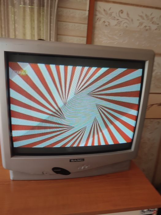 Голям телевизор Sang 53см