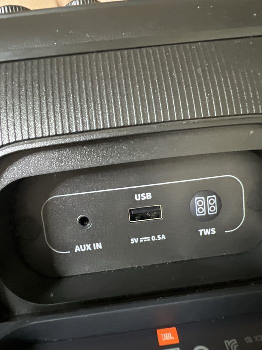 Jbl partybox encore + mic