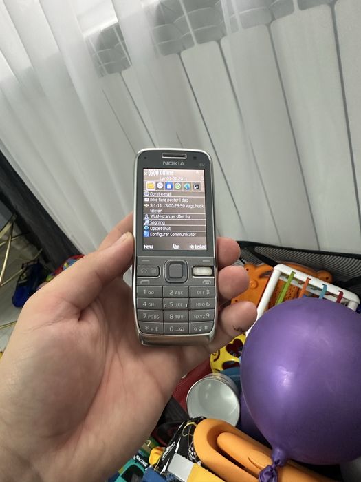 Vand telefon Nokia E52