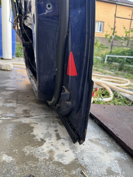 Передняя правая дверь BMW E39