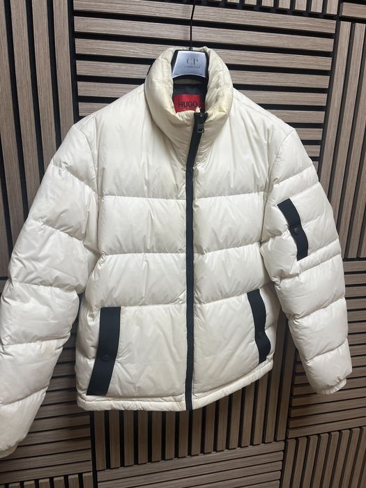 HUGO Hugo Boss : Зимно яке с пух размер Л / Оригинал