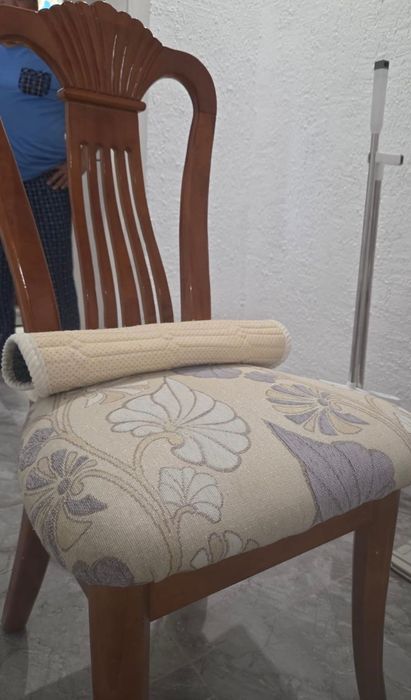 Диван и кресла на колесиках, стулья