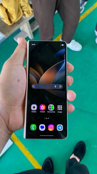 Samsung z fold 4