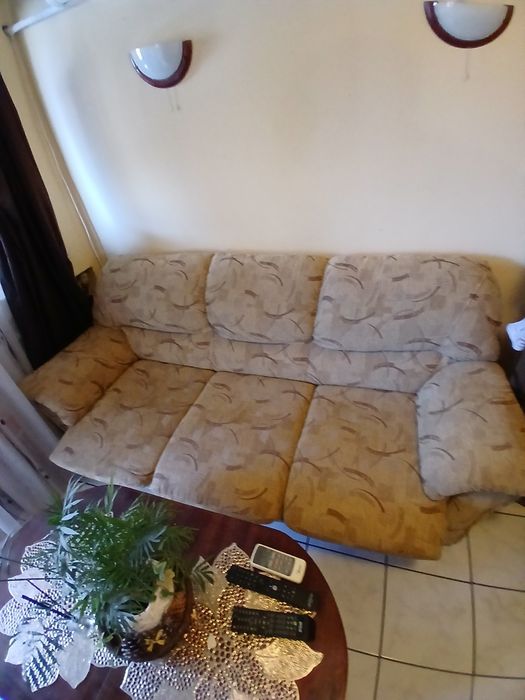 ЗапаХолна гарнитура тройка и двойка дивани