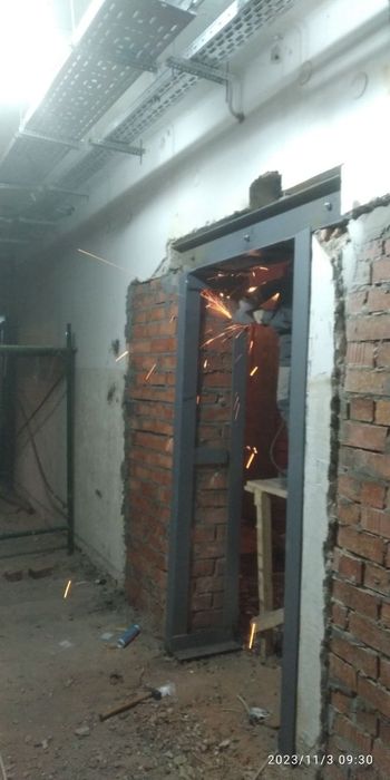 Сваршик сантехник.