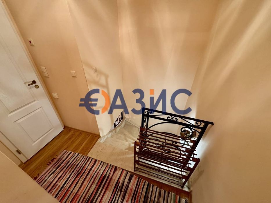 Продава се Тристаен апартамент в к.к. Слънчев бряг - 105 кв.м за 733 €/кв.м - Снимка #13