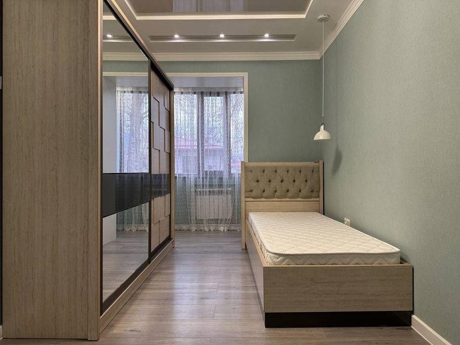 Продаётся 3-х комнатная. Ц-7, ЦУМ, ул. Афросиёб