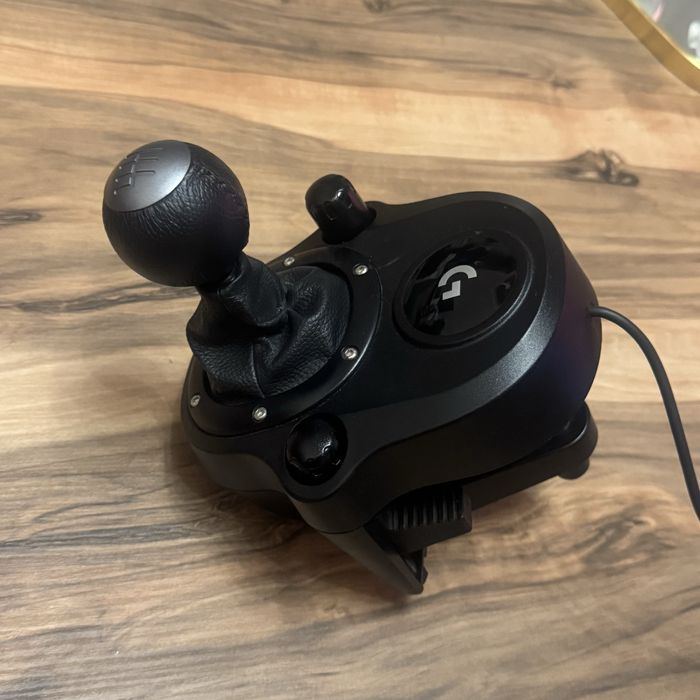 Vand volan logitech g29