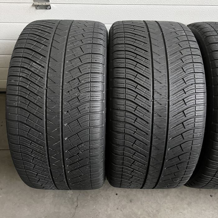 2 sau 4 Anvelope iarna 305 35 21 Michelin DOT 18/21