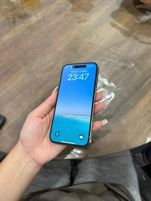 Продам айфон 15 про