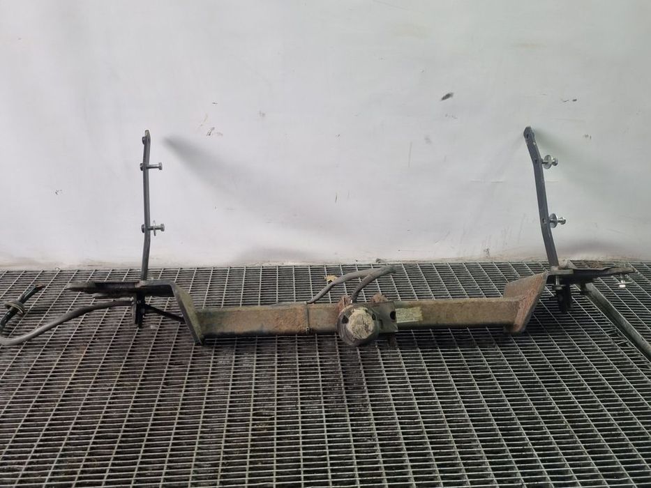 Carlig remorcare Mercedes ML W164 2005 - 2008 SUV 4 Usi (1446) 52047502RC