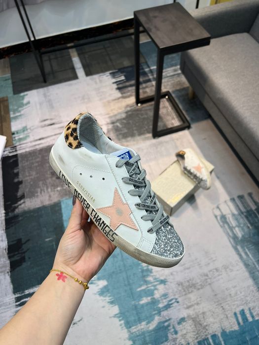 Golden Goose V-Star Pink glitter star / Metallic heel tab