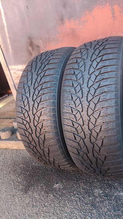2бр. зимни  гуми 225/55/17 Nokian WrD4
dot22
6.75mm
Добро състояние на
