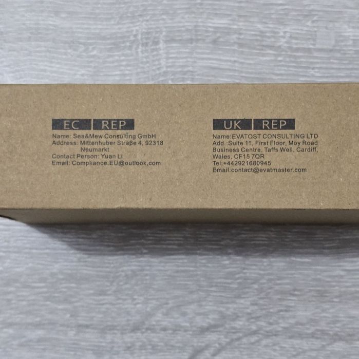 Priză Schuko + întrerupător sticlă – 1 slot, 1 cale – negru