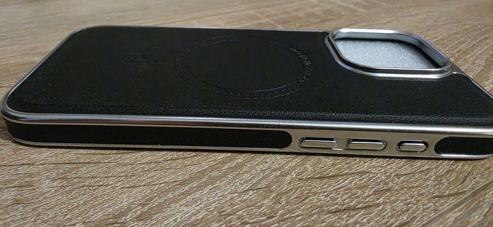 кейс за iPhone 16 pro max