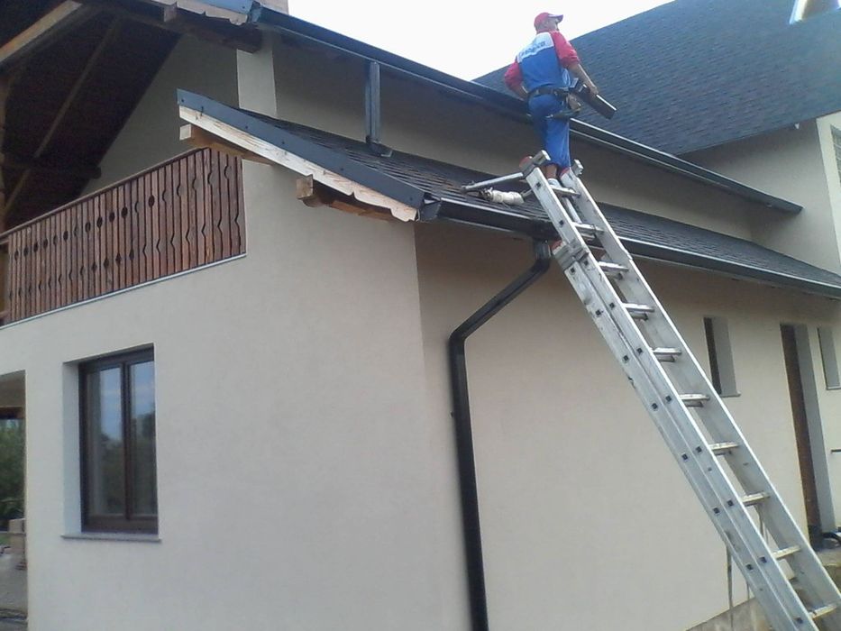 Reparatii Acoperisuri/ Montaj/ Vopsire/ Sistem Pluvial / Terase/ Dulgherie/ Mansardări/ Izolații/ Saceag/