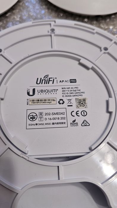 Ubiquiti UniFi - echipament profesional rețea router WI-FI