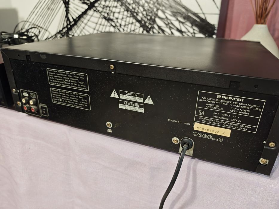 Дек с шест касети PIONEER