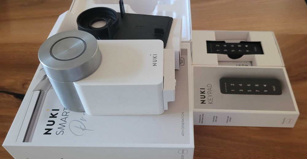 Vand smart lock Nuki 4.0 Pro si tastatura