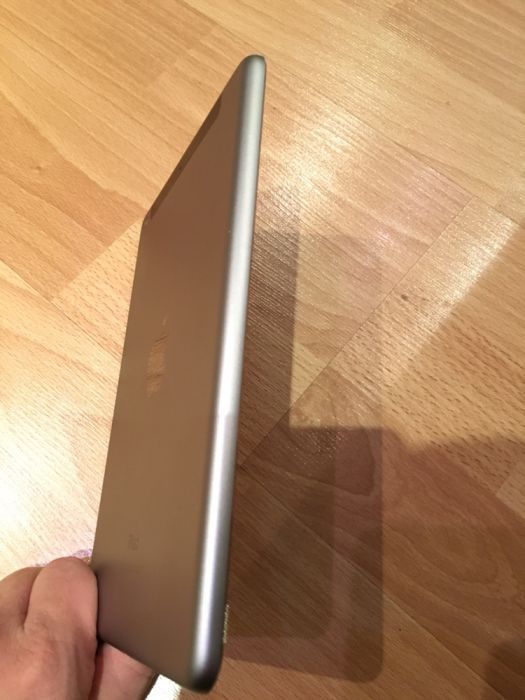 iPad mini 3 WIFI + Cellular 4G/LTE 64 GB space grey