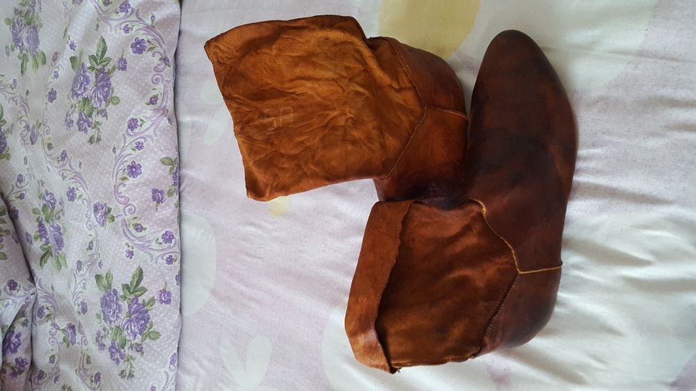 Vând cizme din piele naturală damă