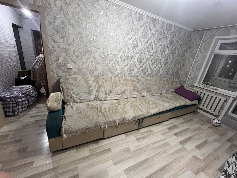 Диван , длинный , раскладной