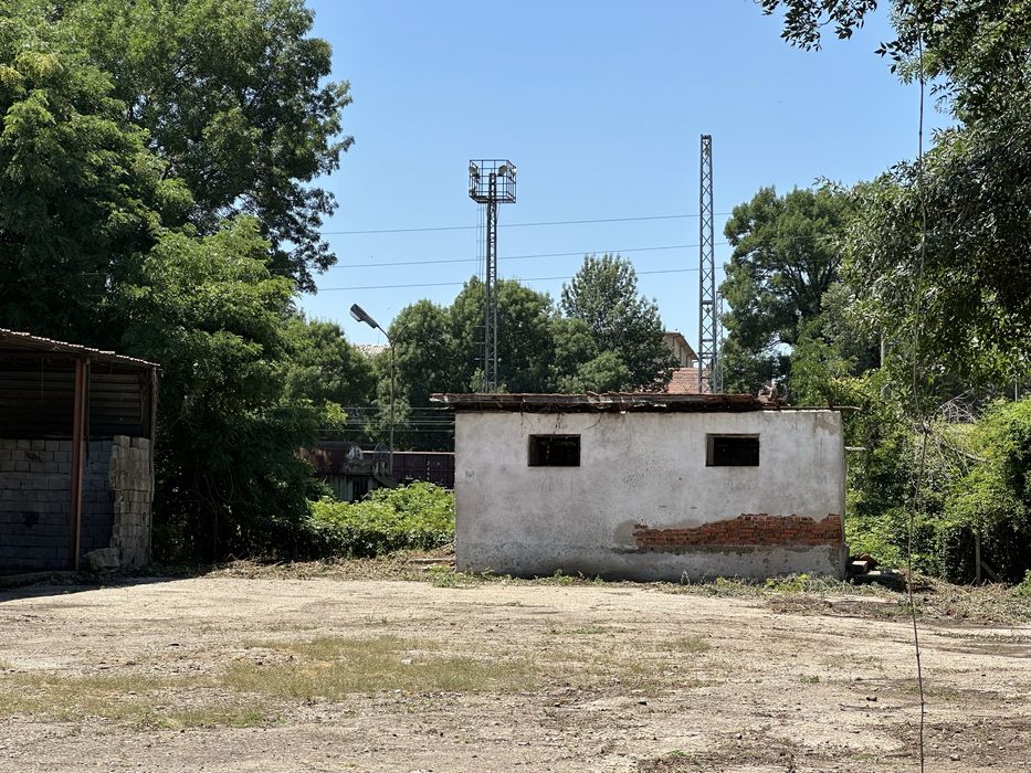 Продава се Склад в Лом - 300 кв.м за 234 €/кв.м - Снимка #1