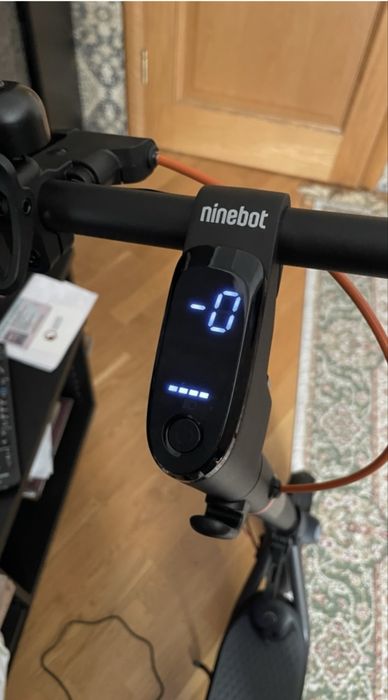 Электросамокат Ninebot F2 Pro черный