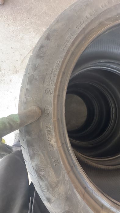 Continental 235 45 18