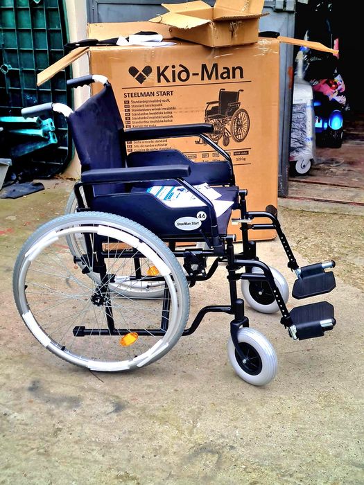 Carut cu rotile pentru persoane cu dizabilități sau handicap Nouu