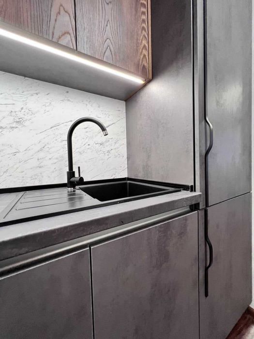 Продава се Тристаен апартамент в Плевен, Идеален център - 107 кв.м за 1636 €/кв.м - Снимка #5