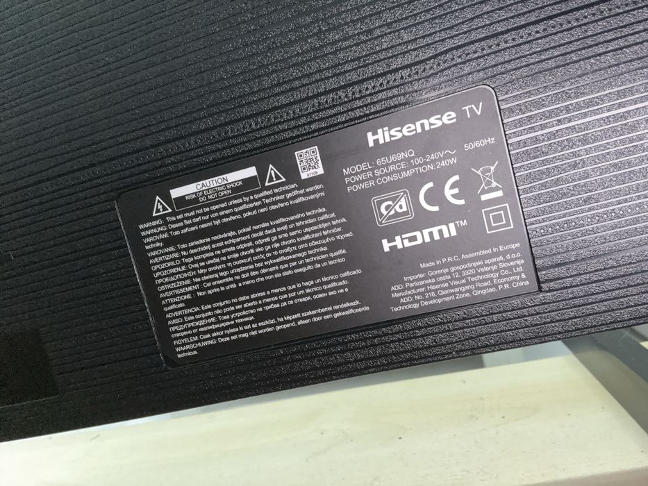 Vând televizor hiense in stare perfecta