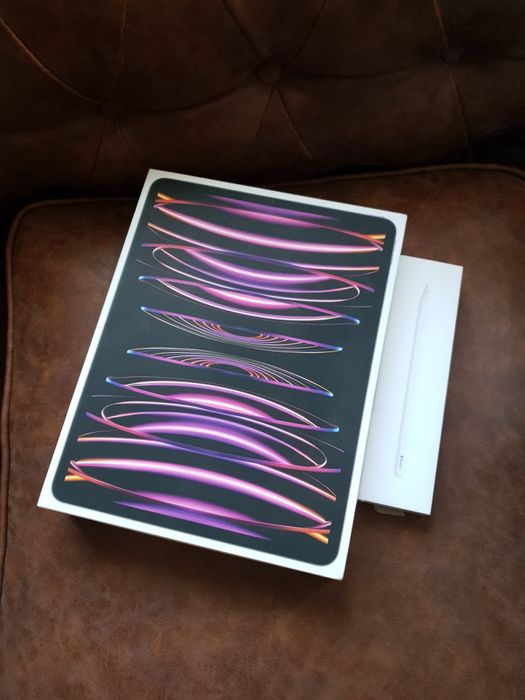Apple iPad Pro 12.9 (6th Gen, 2022)–2TB+Apple Pencil+калъф, в гаранция