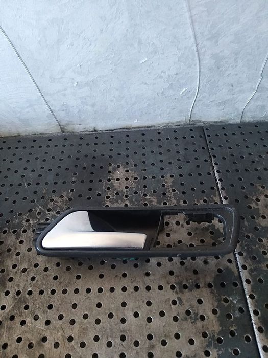 Maner interior usa stanga fata vw touran 1t 1t1837113c