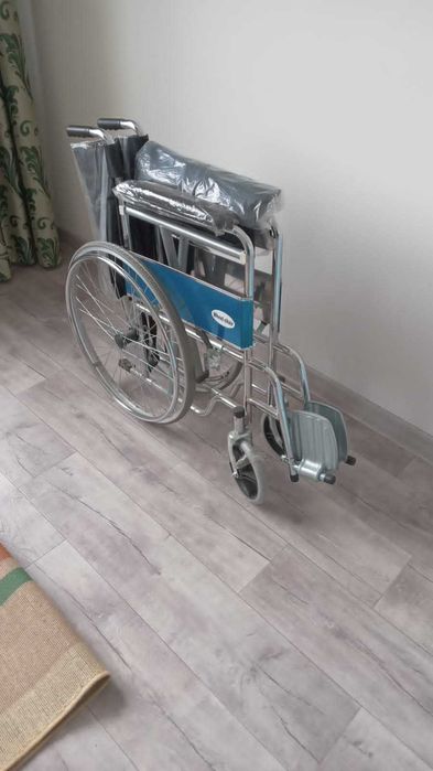Коляска инвалидная новая