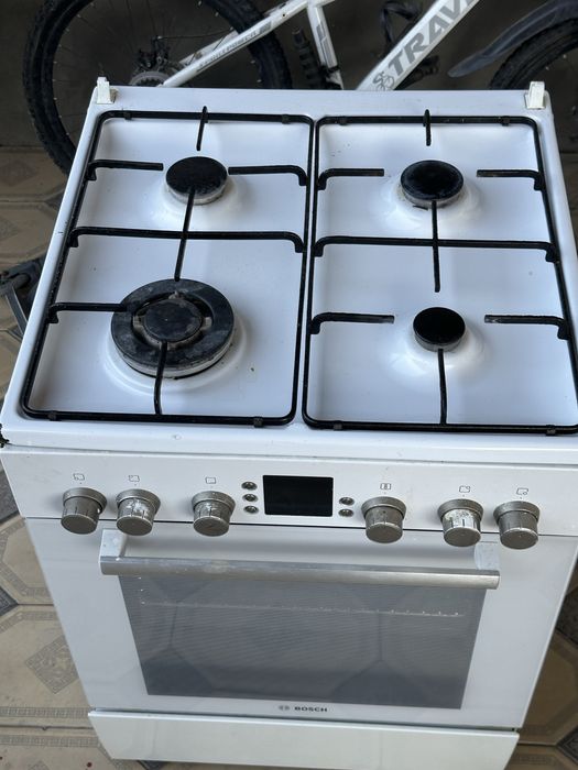 продам газовую плиту