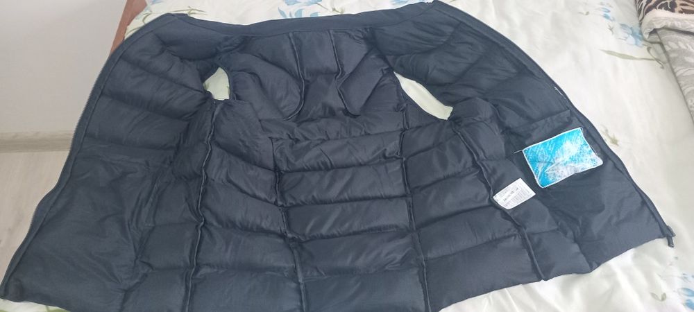 Продам безрукавку на синтипоне