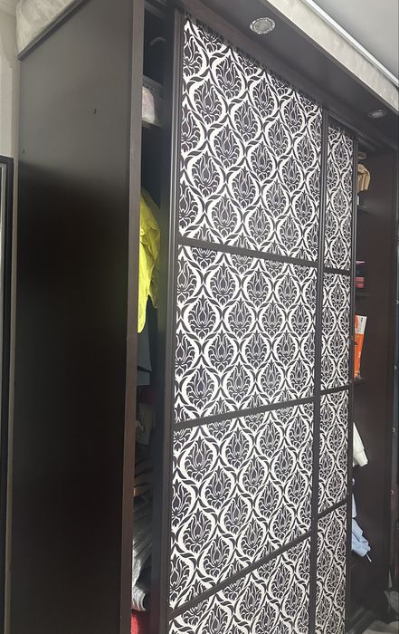 Продам большой шкаф-купе