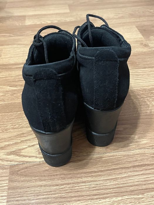 Дамски обувки на платформа