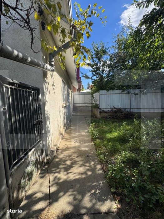 Casa din caramida, 54 mp, teren 466 mp, zona Stefan cel Mare