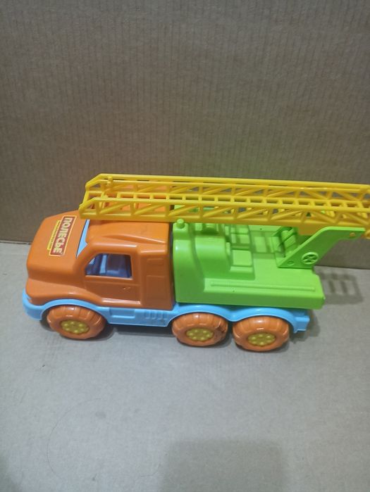Продам игрушки для мальчика