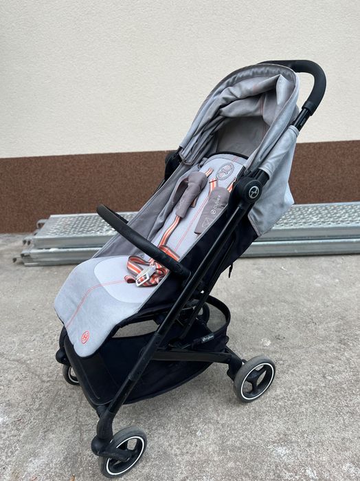 Лятна количка Cybex Beezy Lava Gray