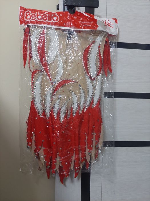 Kupalnik gimnastik qizaloqlar uchun